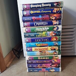 Disney Animated VHS Collection - Colorful Classics